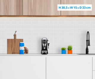 De'Longhi EC685.BK Dedica Black