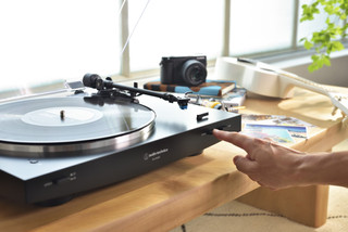 Audio-Technica AT-LP3XBT Zwart