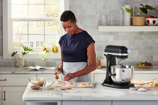 KitchenAid Artisan Bowl-Lift 5KSM70SHXEBM Matzwart