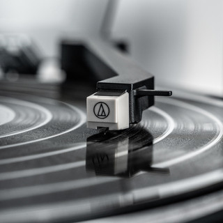 Victrola Automatic Zwart