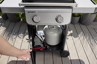 Weber Spirit E-210