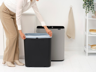 Brabantia Bo Touch Bin Prullenbak 60 Liter Soft Grey