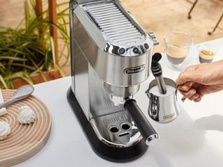 De'Longhi EC685.M Dedica Zilver