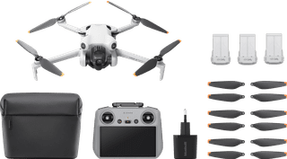 DJI Mini 4 Pro Fly More Combo + BlueBuilt Oplader