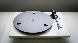Pro-Ject E1.2 White