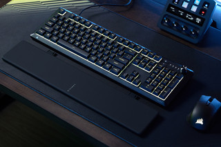 Corsair SKIFF 100 RGB Gaming Toetsenbord Qwerty