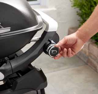 Weber Q2200N met Onderstel