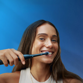 Oral-B iO 2 Zwart