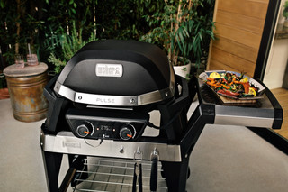 Weber Pulse 2000 met Onderstel