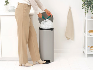 Brabantia NewIcon Pedaalemmer 30 Liter Soft Grey