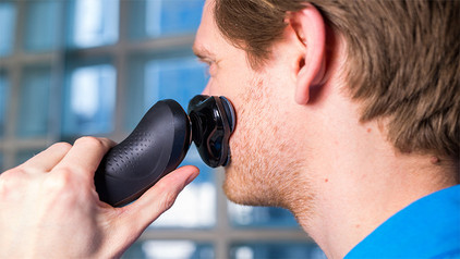 How do you choose an electric shaver?