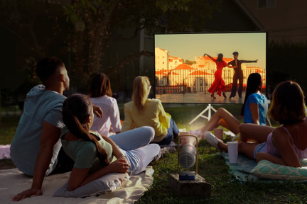 Keystone correction projectors