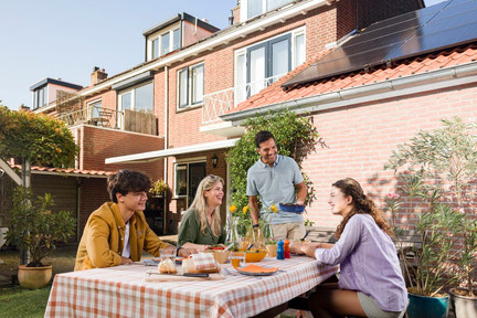 Coolblue Energy customers in the garden