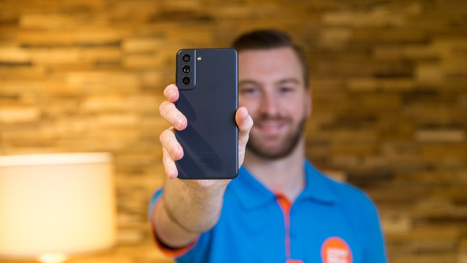 Samsung Galaxy S21 FE vs Samsung Galaxy A53