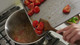 Youtube video of KitchenAid 5KHBV83EBM Noir Mat
