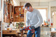 Einhell TE-AP 18/22 Li Solo 4,0 Ah Accu (2x) E-Case S-F Starterspakket product in gebruik