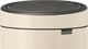 Brabantia Touch Bin 30 Liter Soft Beige + Vuilniszakken (120) detail