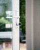 Bold Elite Smart Lock SX33 Zilver + Bold Connect product in gebruik