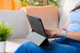 BlueBuilt Apple iPad Pro 13 Pouces (2024) Tri-Fold Book Case Noir produit à l'usage