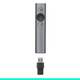 Logitech Spotlight Presentation Remote Gris produit à l'usage
