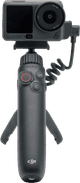 DJI Osmo Action Dual-Direction Battery Handle product in gebruik