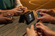 Nintendo Switch Rood/Blauw + Mario Kart 8 Deluxe product in gebruik