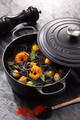 Le Creuset Signature Cocotte Ronde 26 cm Noir Mat produit à l'usage